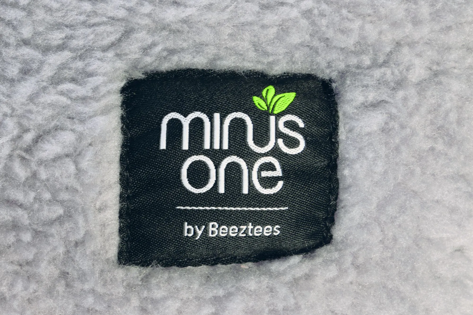 Кошачье гнездо Beeztees Minus One Quinty, светло-серое